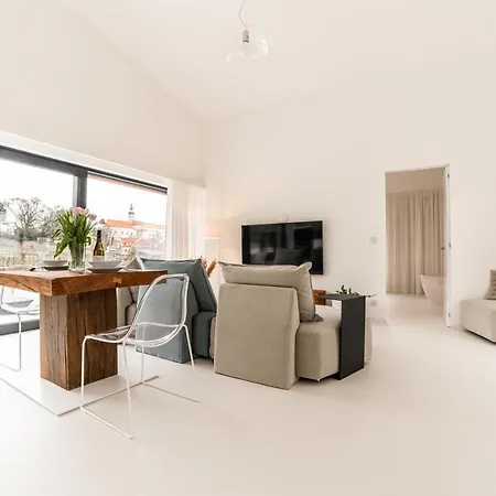 Rezavy Apartment